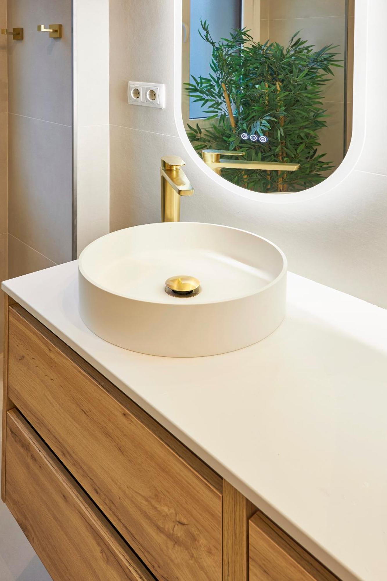 Atocha Lux, By Presidence Rentals Madrid Bagian luar foto