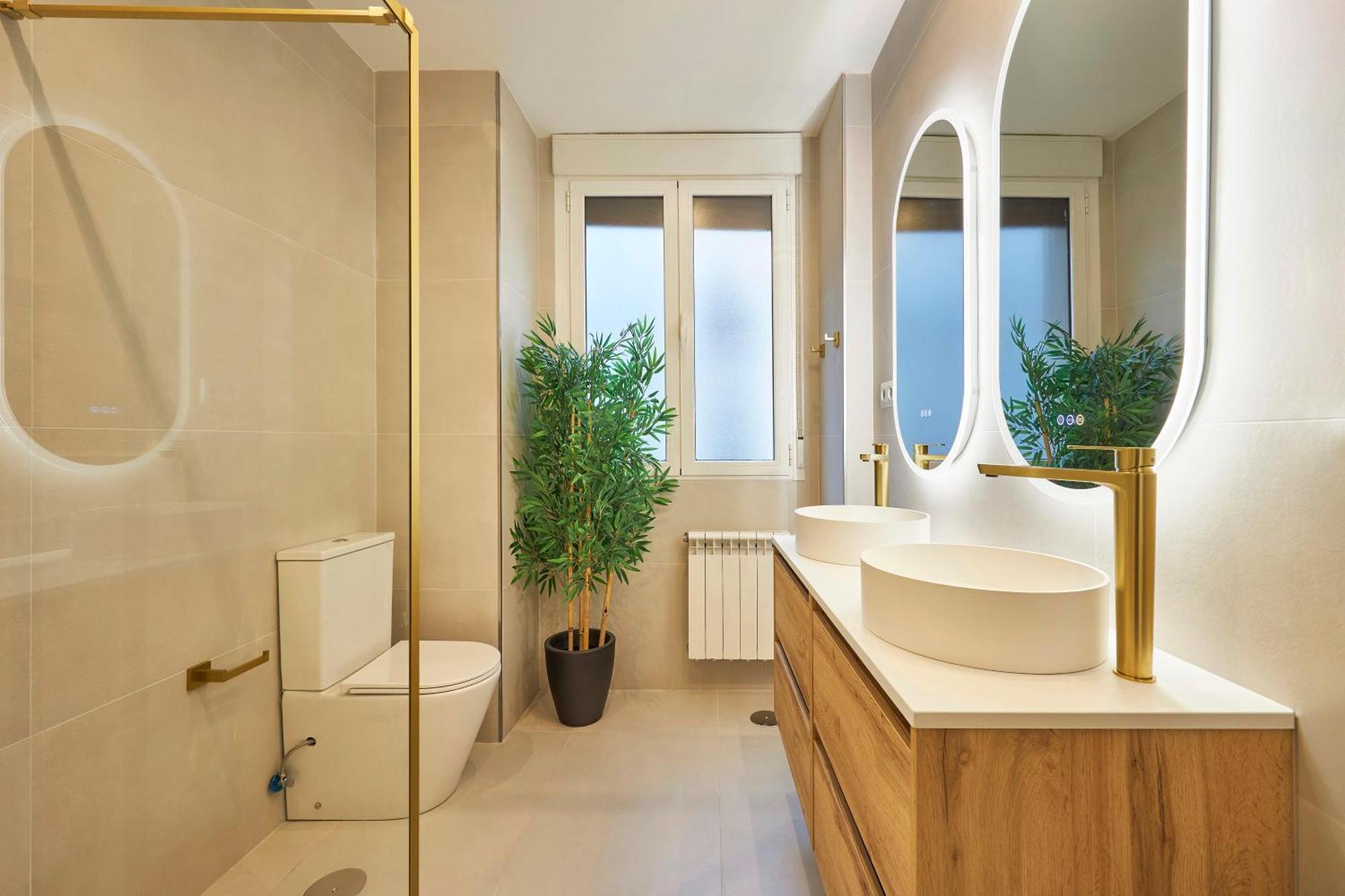 Atocha Lux, By Presidence Rentals Madrid Bagian luar foto