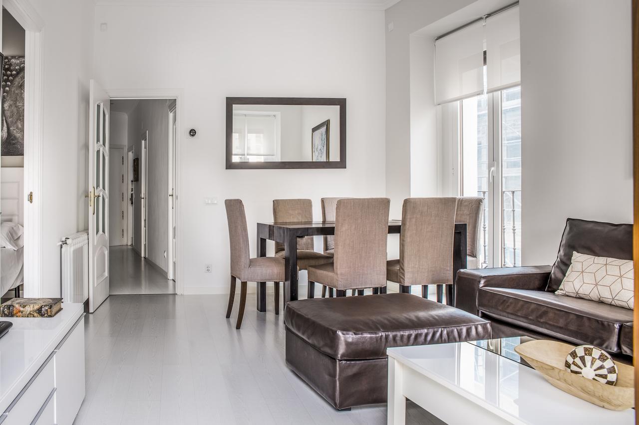 Atocha Lux, By Presidence Rentals Madrid Bagian luar foto