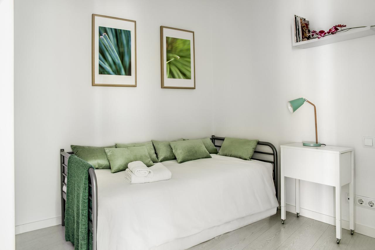Atocha Lux, By Presidence Rentals Madrid Bagian luar foto